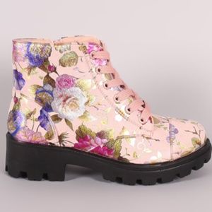 Size 10 BamBoo Floral Combat Boots